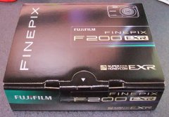 FINEPIX F200EXR 1